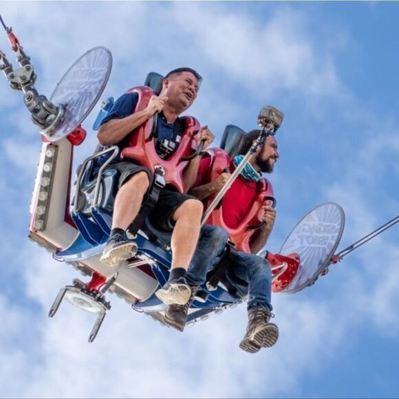 Gildan Men's White Crewneck Slingshot Souvenir Graphic Short Sleeve Tee - Picture 11 of 13